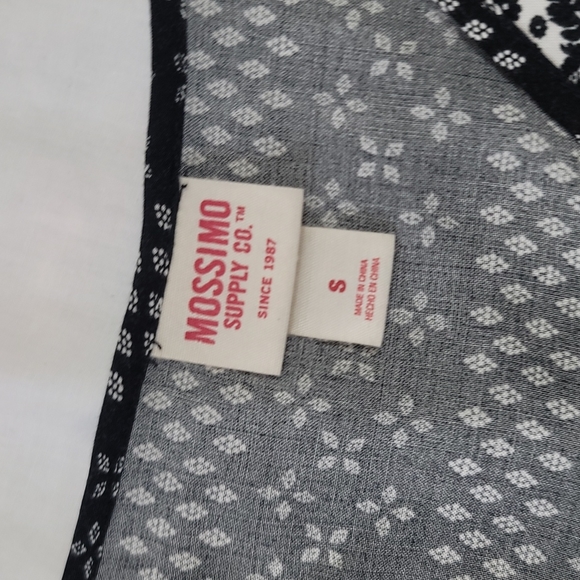 Mossimo black short romper sz Small - Picture 4 of 9